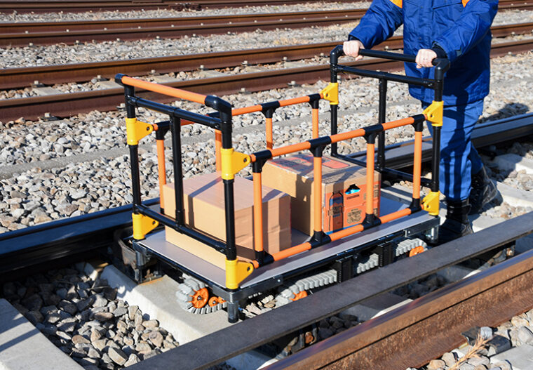 鉄道会社でのACROS（アクロス）活用